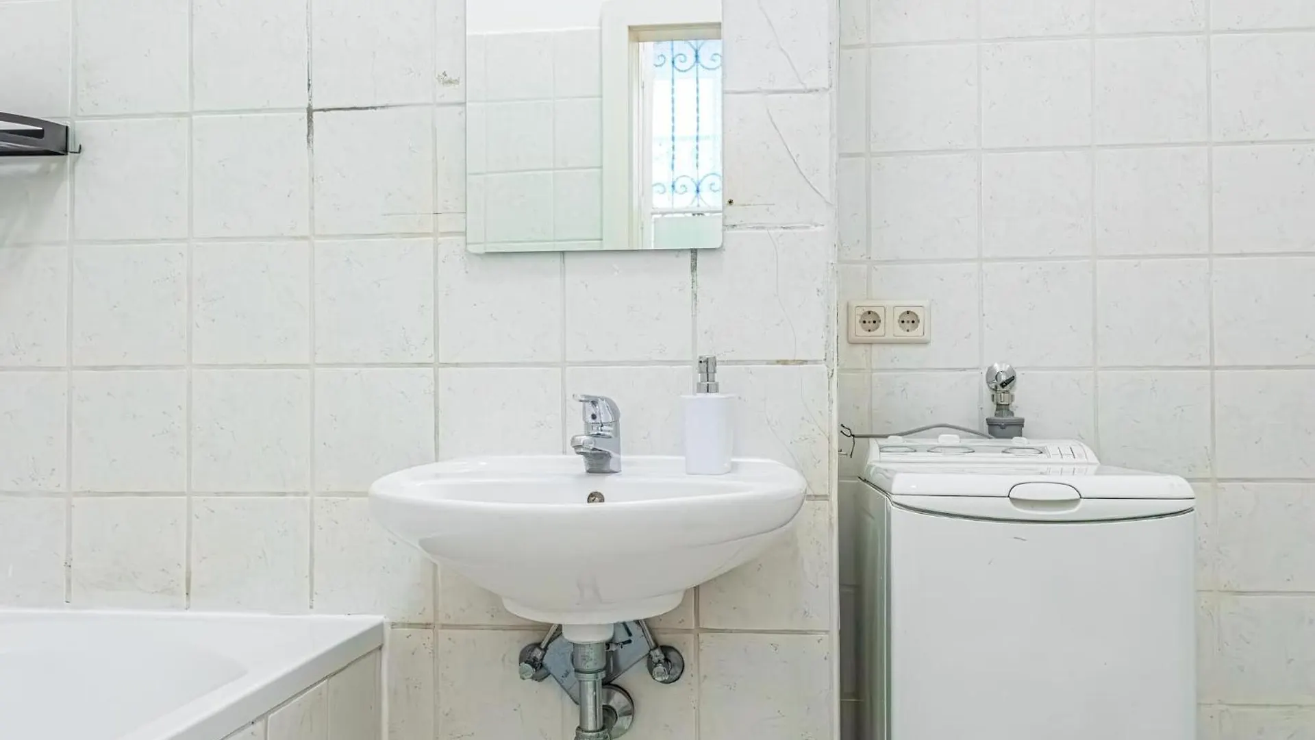 City-Linked 2Br Apartment Near Wiener Stadthalle