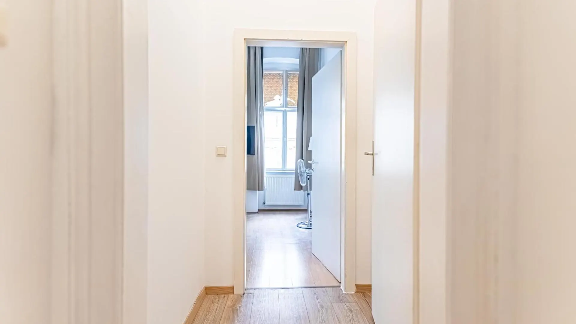 City-Linked 2Br Apartment Near Wiener Stadthalle