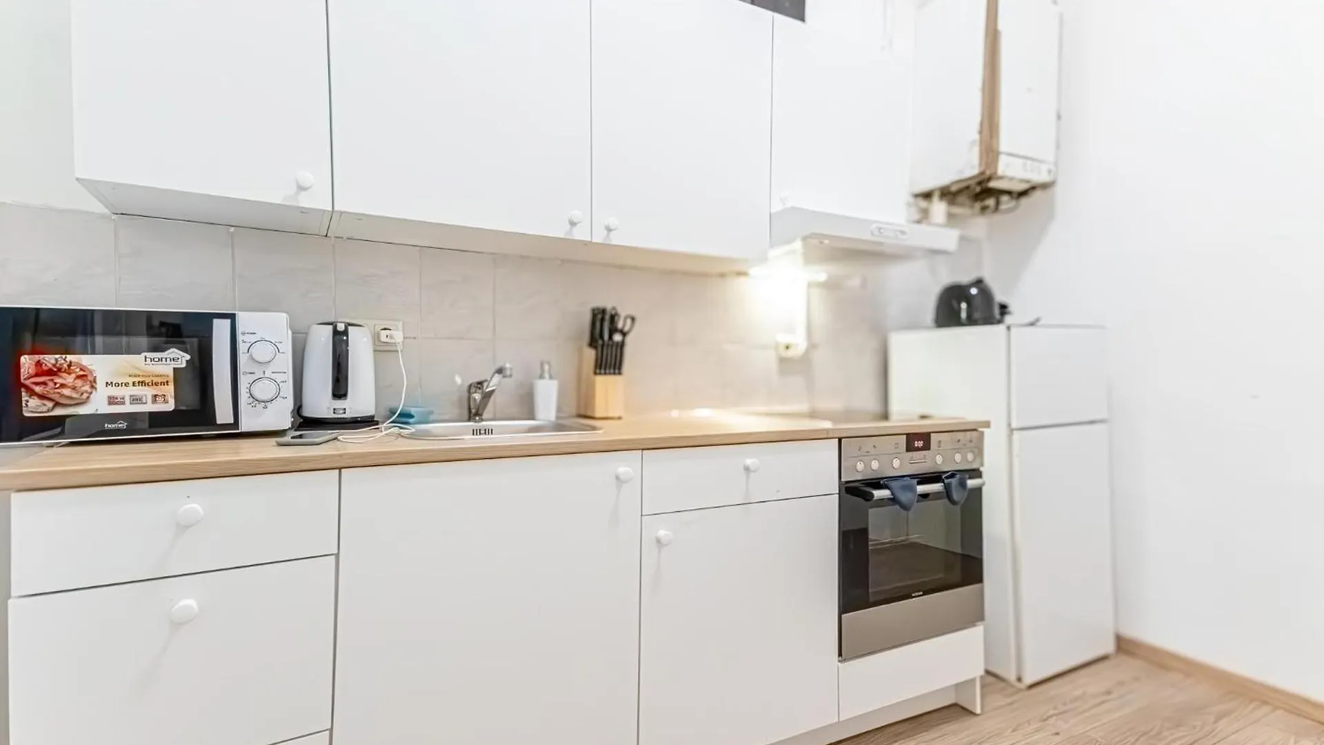 City-Linked 2Br Apartment Near Wiener Stadthalle